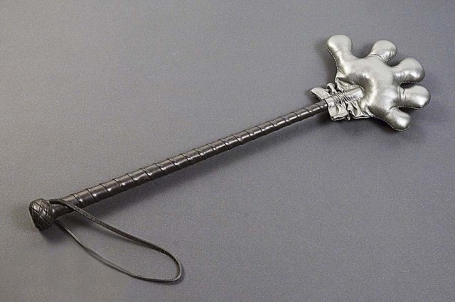 Стек-шлёпалка "Beastly" платиновый с черным 